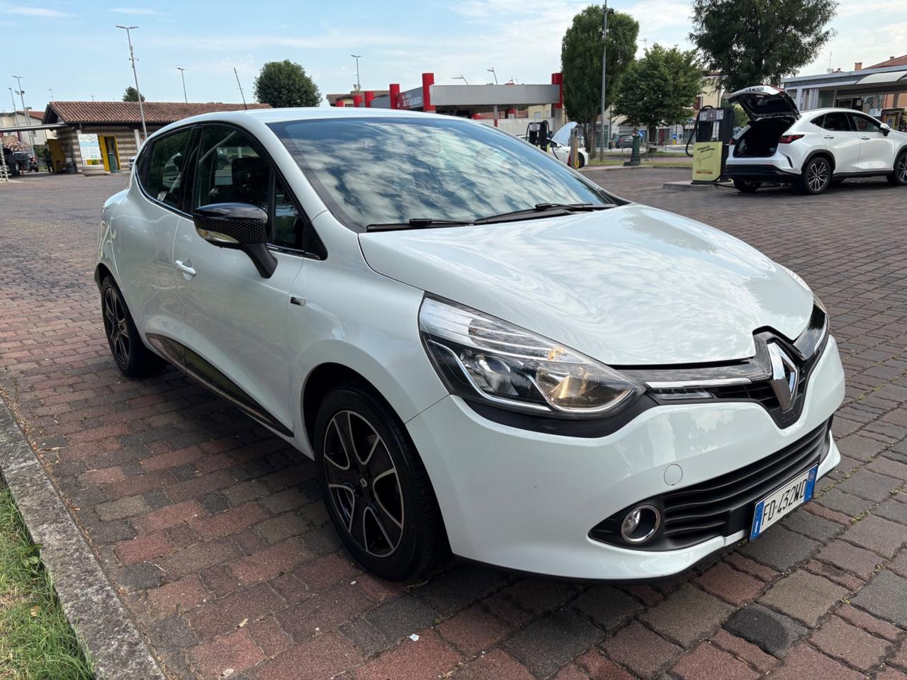 Renault Clio 1.2 75CV Duel