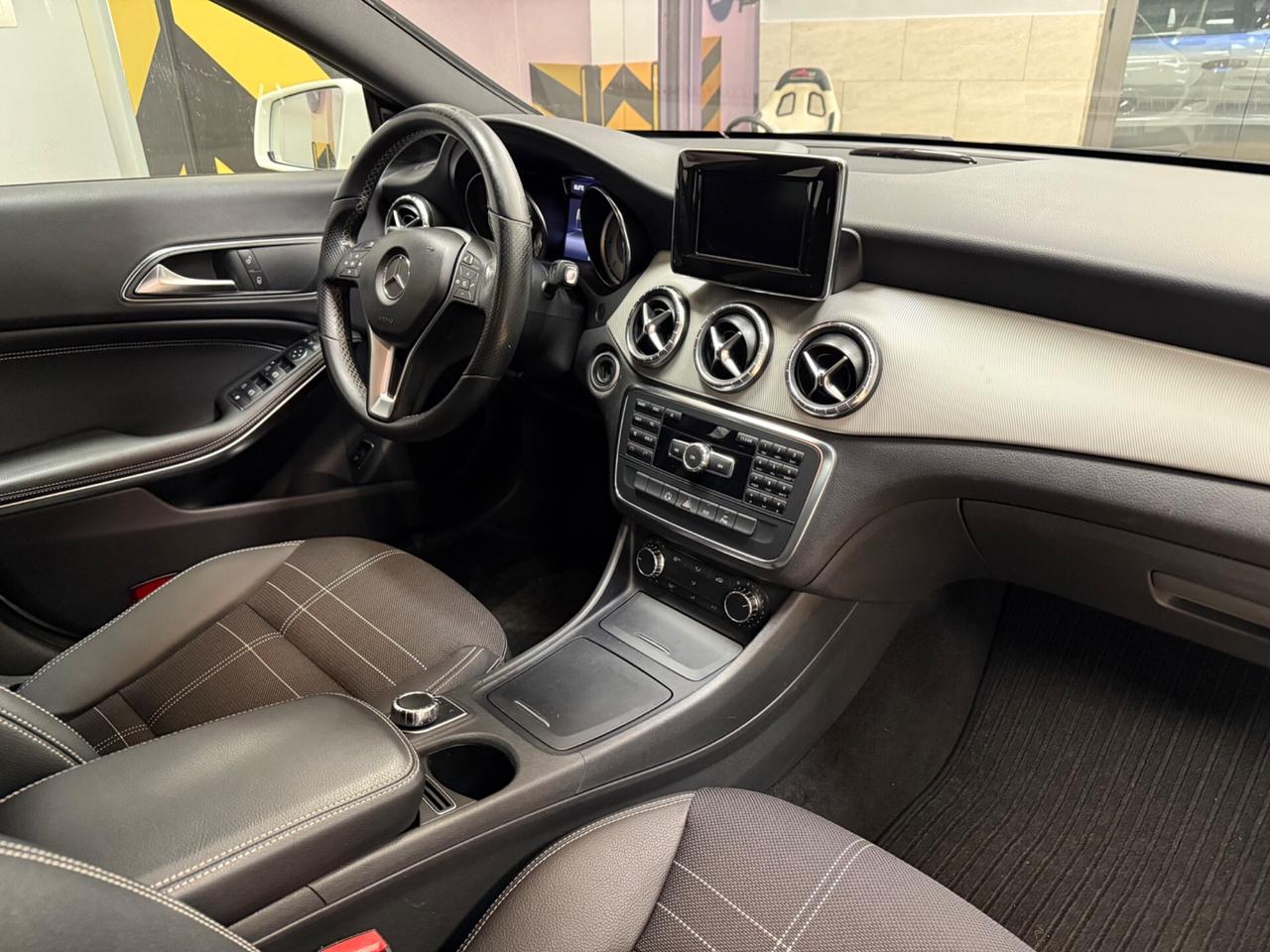 Mercedes-benz CLA 200 d Automatic Executive