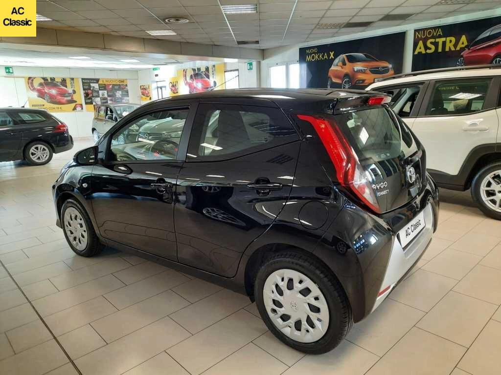 TOYOTA AYGO CONNECT X-COOL 1.0 M-MT (72 CV)