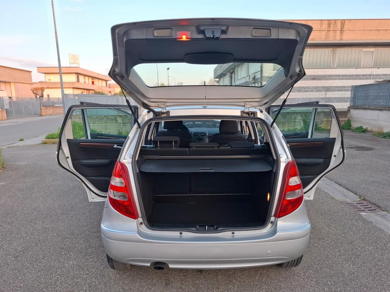 Mercedes-benz A 160 CDI SOLO 128.000 KM