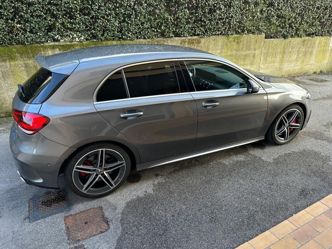 Mercedes-benz A 45 AMG