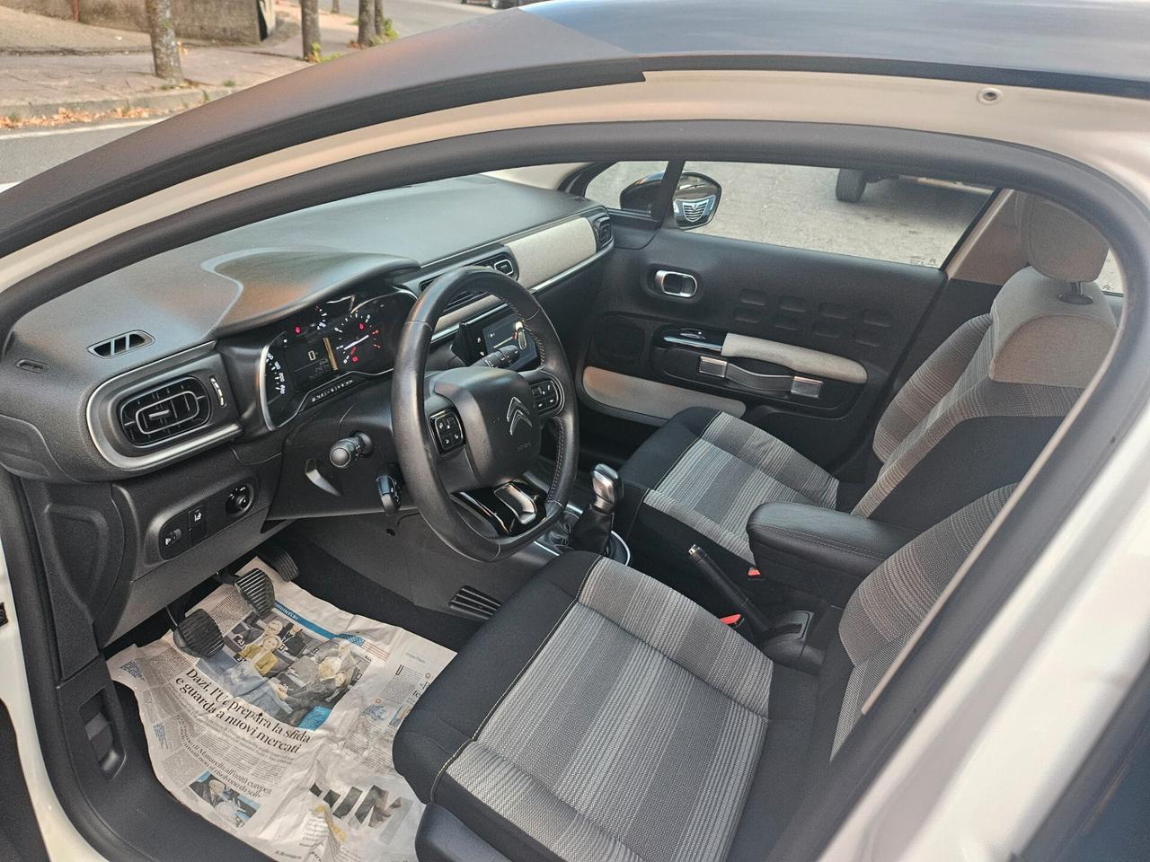 Citroen C3 PureTech 82 Shine 59.000km 2017