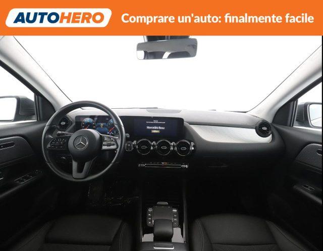MERCEDES-BENZ GLA 180 Automatic Business