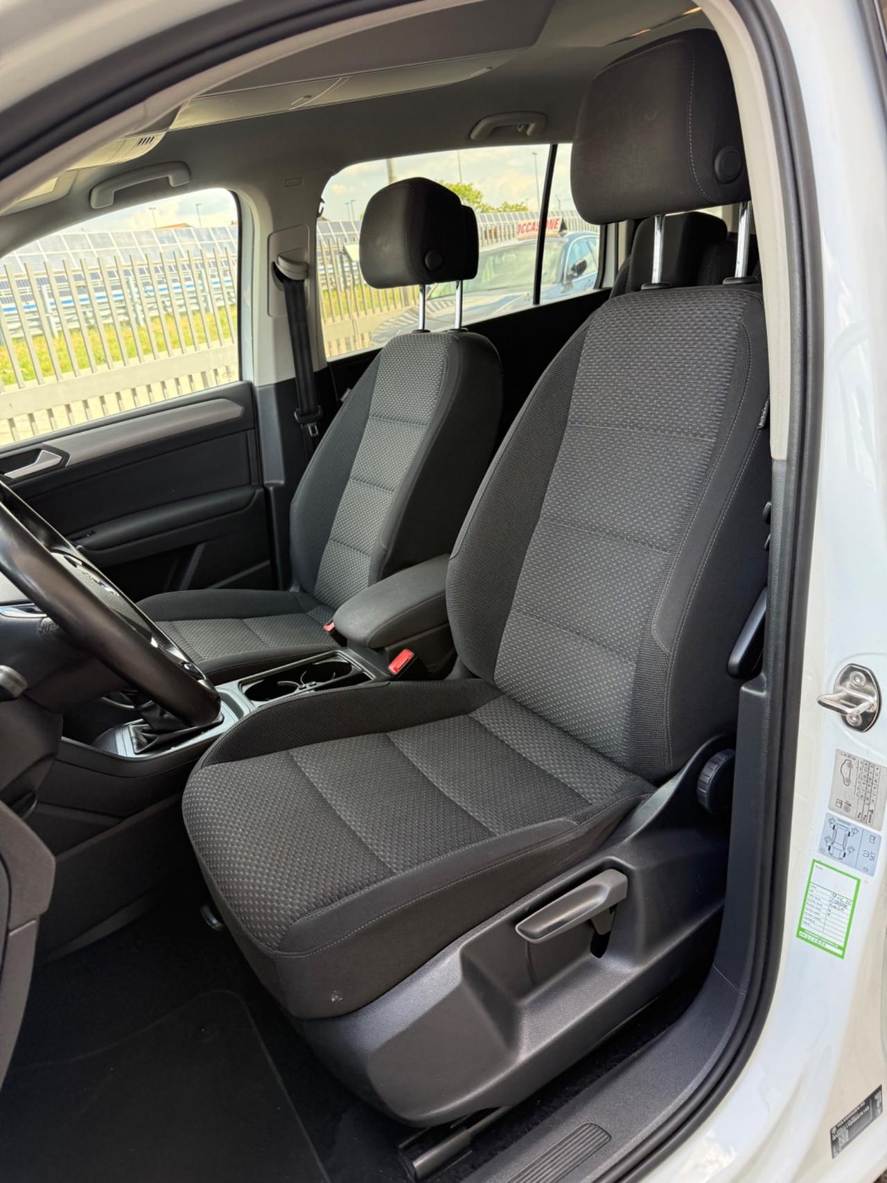 Volkswagen Touran 1.6 TDI 115 CV SCR DSG Business BlueMotion Technology