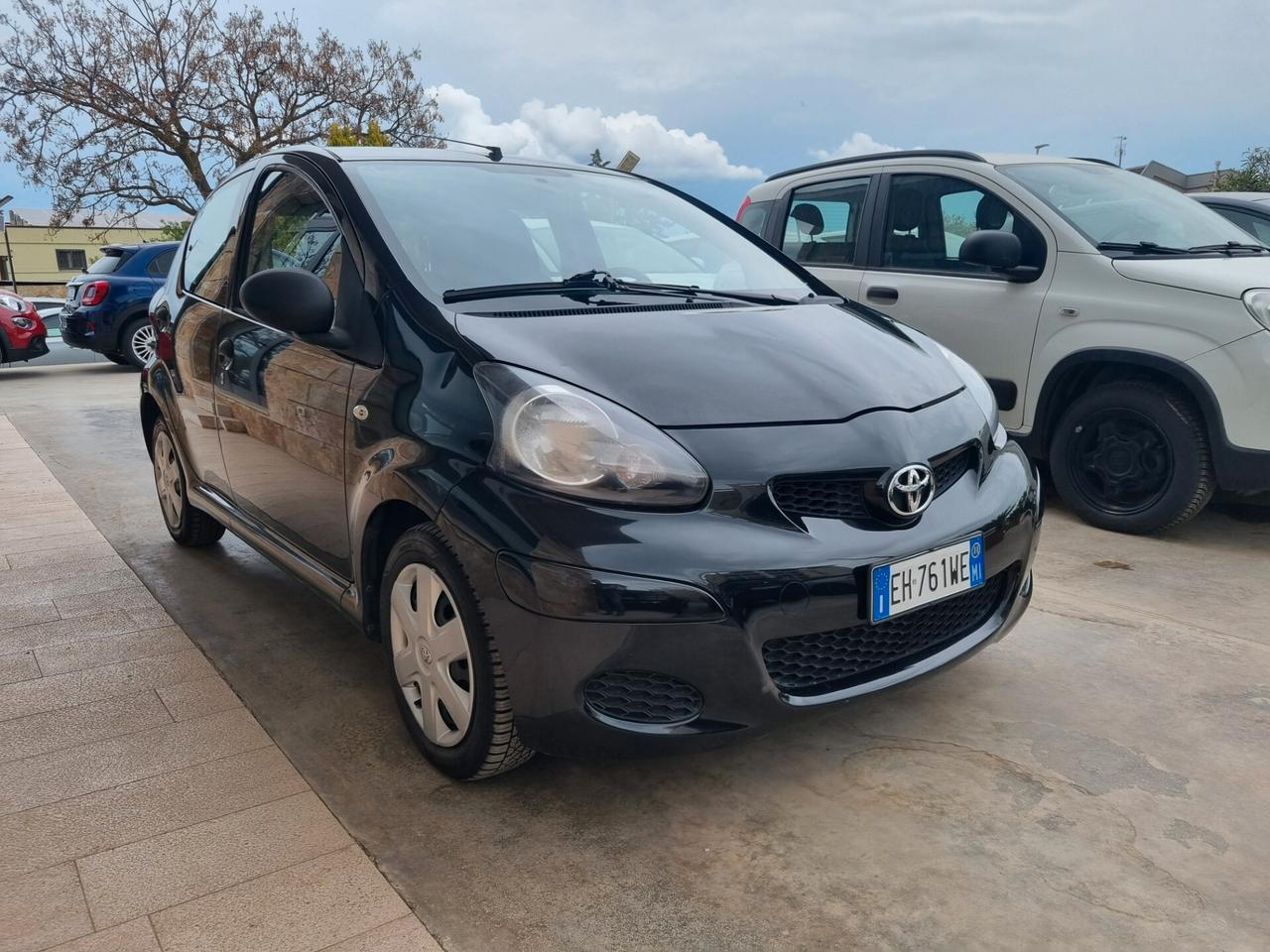Toyota Aygo 1.0 12V VVT-i 5 porte Now Connect
