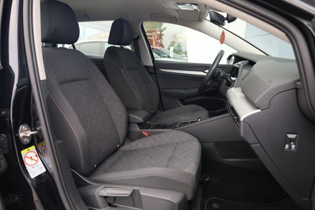 VOLKSWAGEN Golf Variant 1.0 eTSI EVO DSG Life
