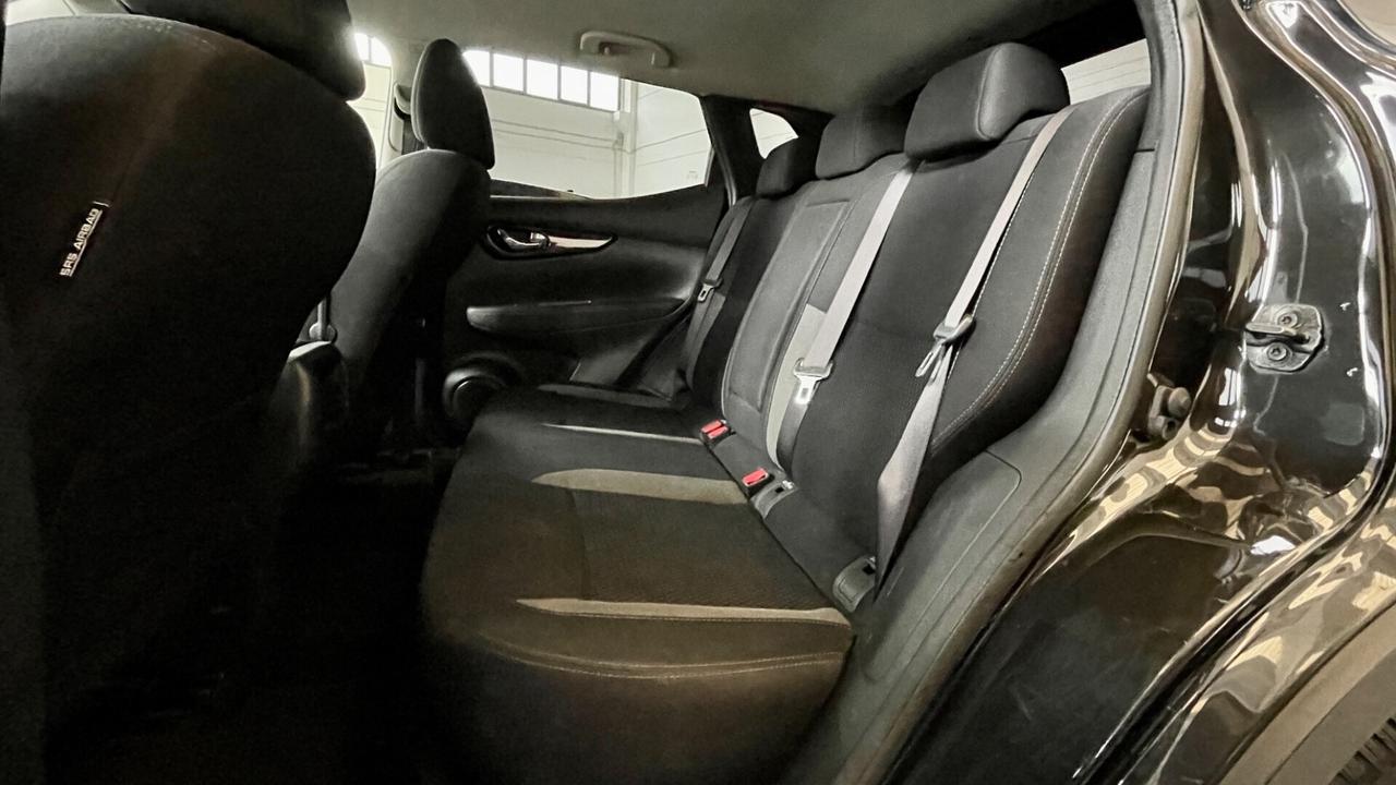 NISSAN QASHQAI 1.5 TEKNA 116CV - PACCHETTO LUCI, CAR PLAY, NEOPATENTATI