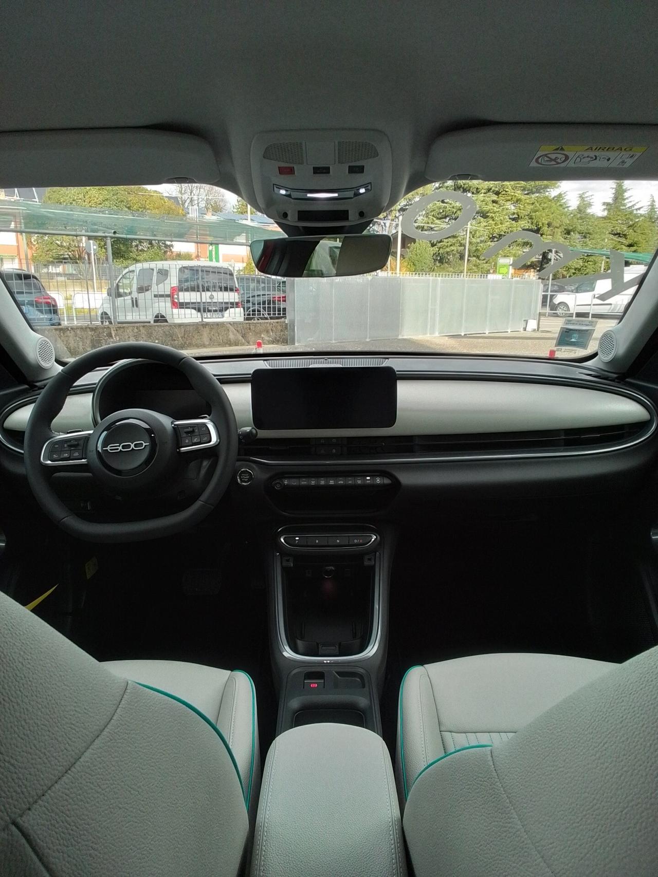 Fiat 600 Hybrid 110 CV DCT MHEV La Prima