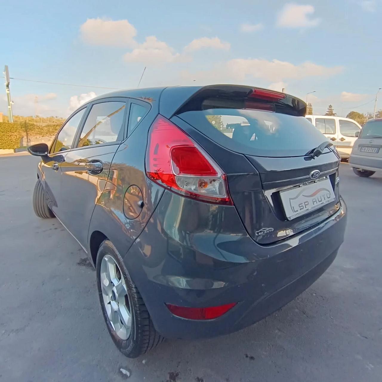 Ford Fiesta 1.5 TDCi 75CV ok NEOPATENTATI