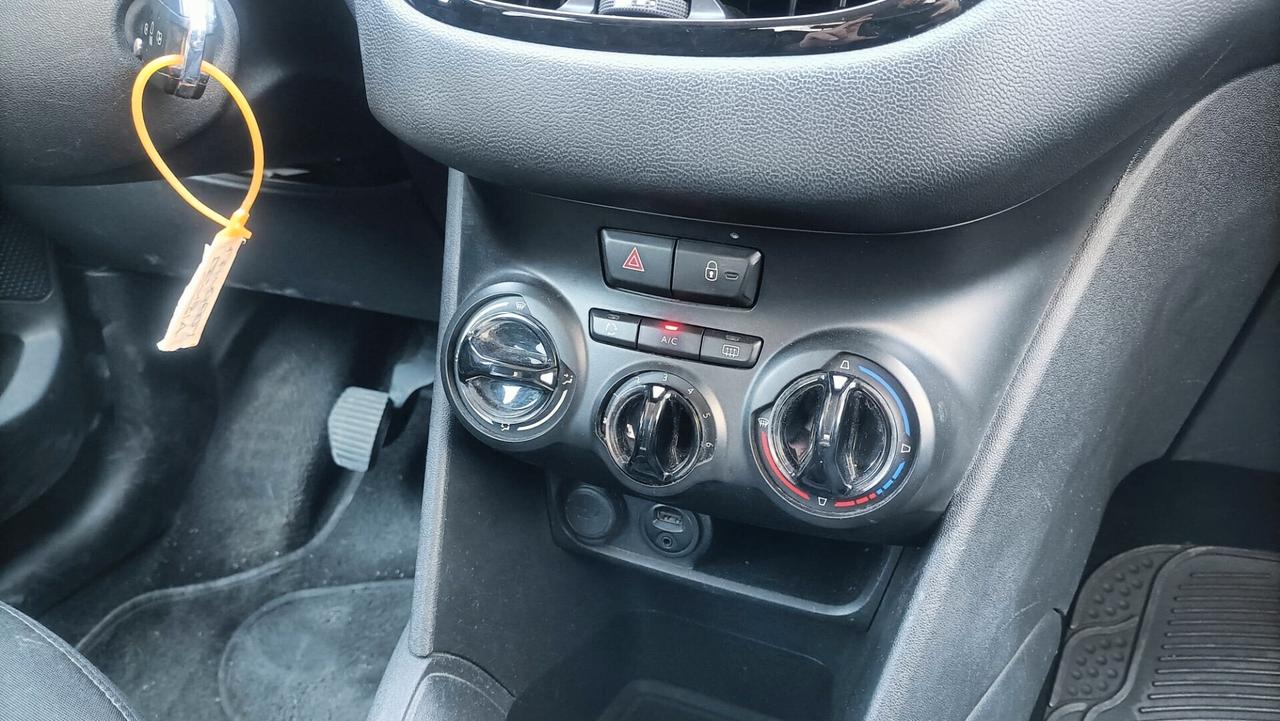 Peugeot 208 1.2 VTi 82 CV 5 porte Active