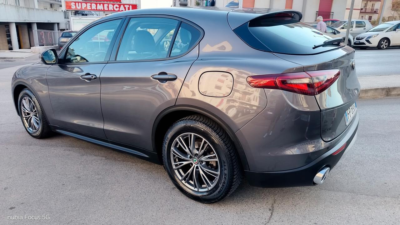 Alfa Romeo Stelvio 2.2 Executive * 180 CV * Navi * Pelle * Garantita 12 Mesi