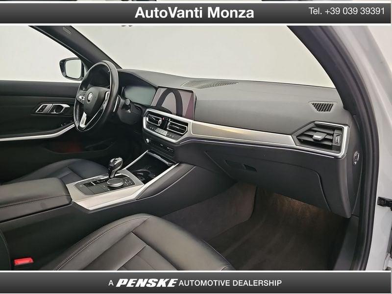 BMW Serie 3 320d Touring mhev 48V xdrive Luxury auto