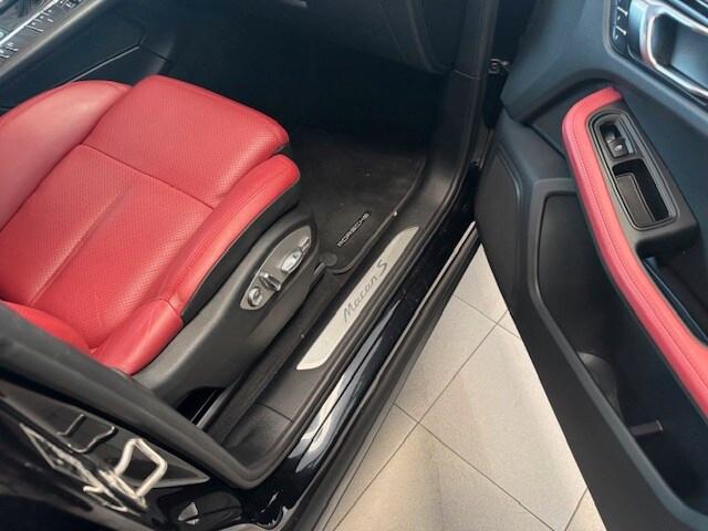 PORSCHE Macan 3.0 S
