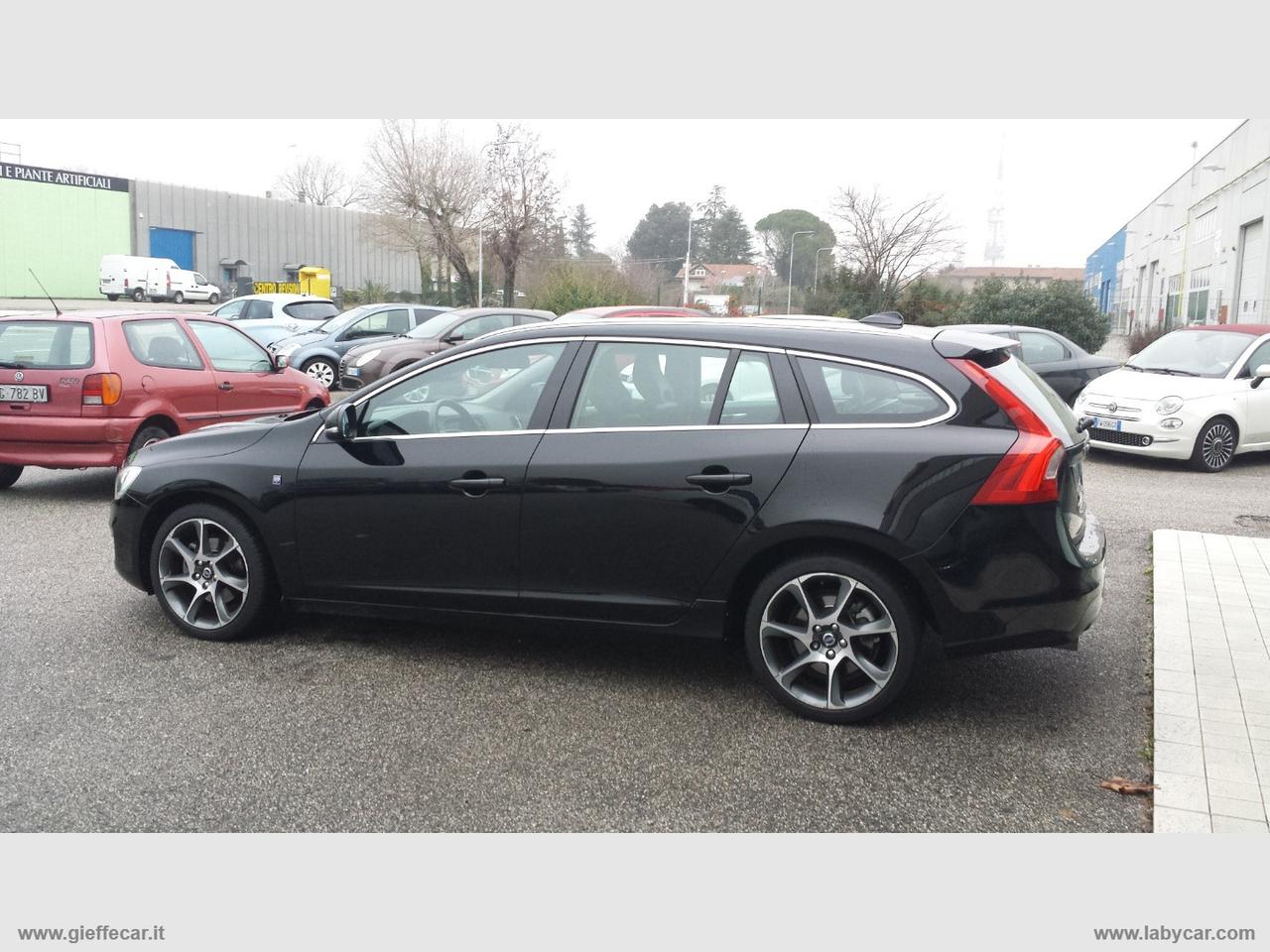 VOLVO V60 D2 Geartronic Volvo Ocean Race N1