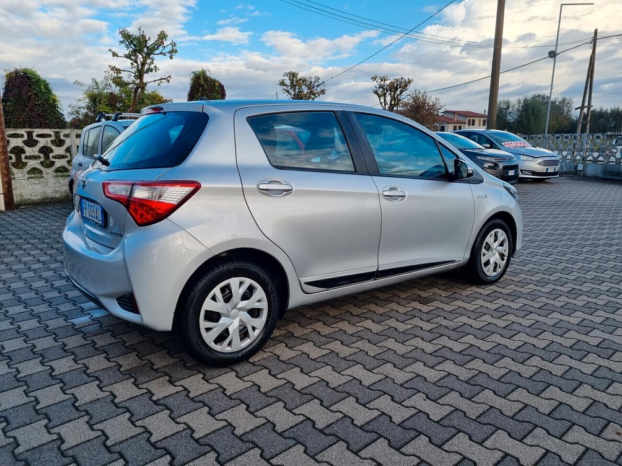 Toyota Yaris 1.5 Hybrid 5 porte Active