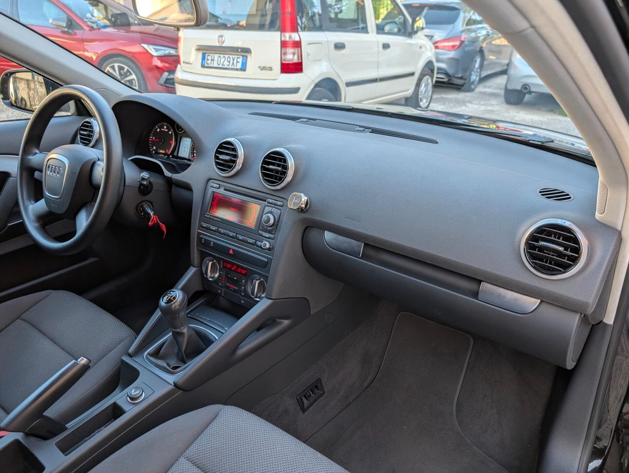 Audi A3 1.6 TDI 105 CV CR Attraction TENUTA BENISSIMO SOLO KM 117000