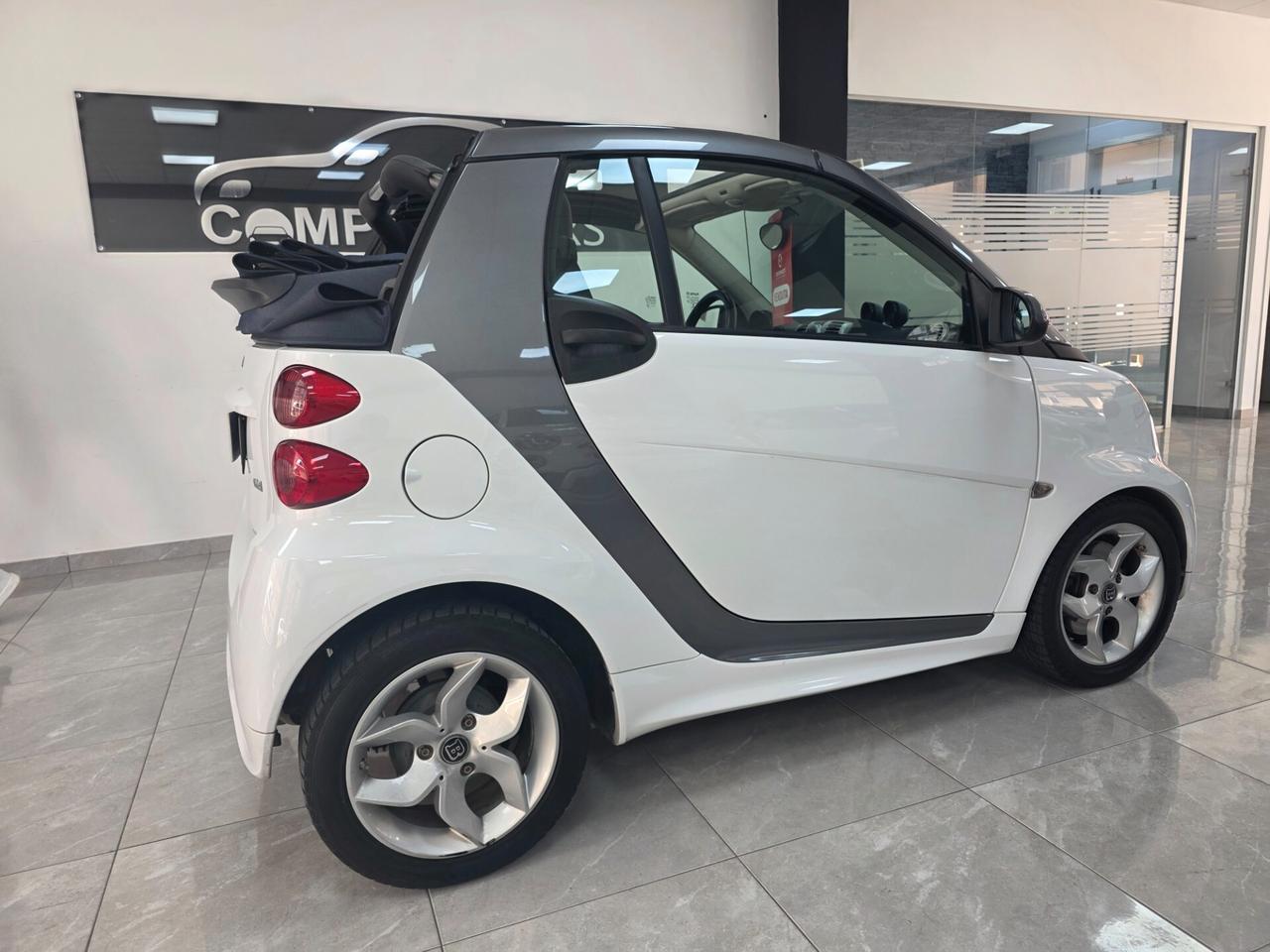 Smart ForTwo 1000 52 kW MHD cabrio passion