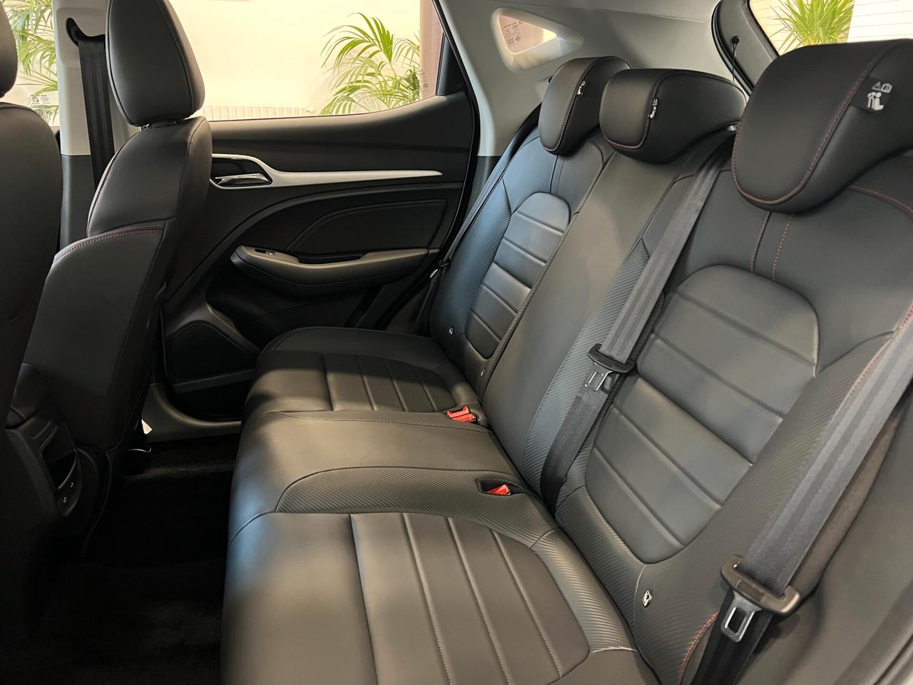 MG ZS CLASSIC 1.5 VTI-TECH LUXURY KM0