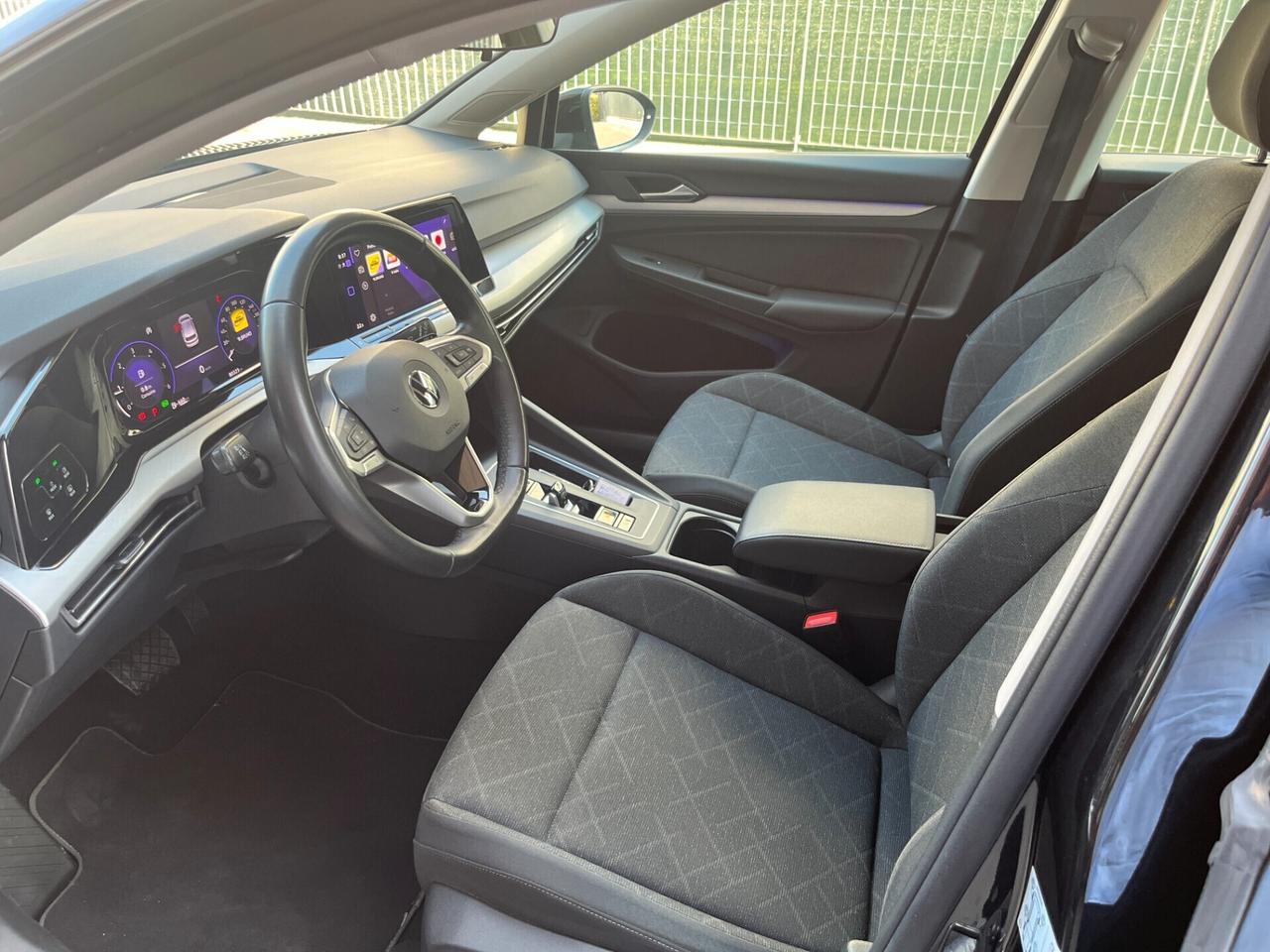 Volkswagen Golf 2.0 TDI DSG 10/2022 **km 80020**