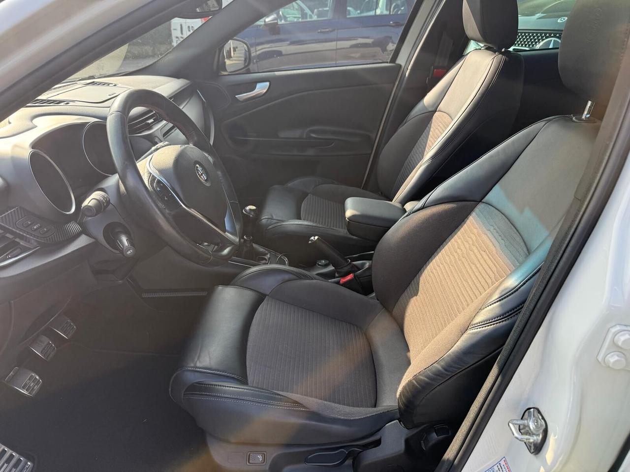 Alfa Romeo Giulietta 2.0 JTDm-2 150 CV TETTO PANORAMICO