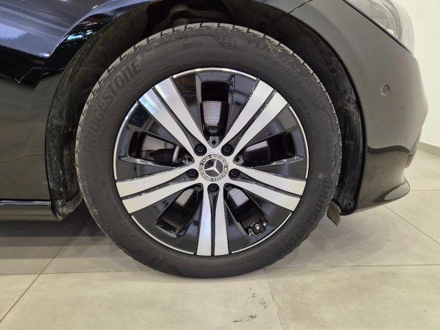 MERCEDES-BENZ C 200 d Mild hybrid S.W. Avantgarde N1 Autocarro