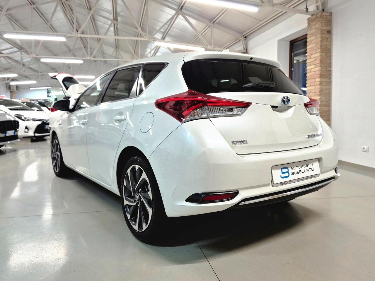 Toyota Auris 1.8 Hybrid Active