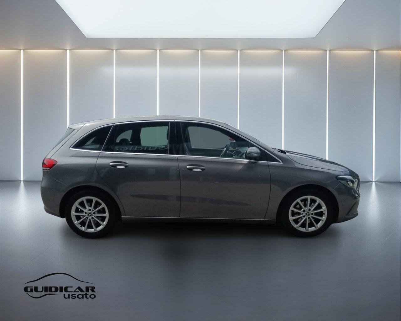 Mercedes-Benz Classe B - W247 2018 - B 180 d Sport Plus auto