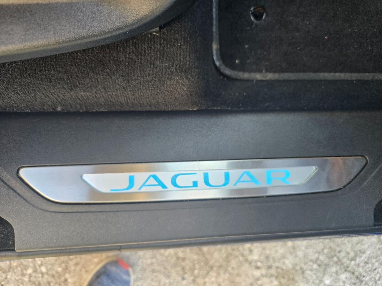 Jaguar F-Pace 2.0 D 180 CV AWD aut. Prestige