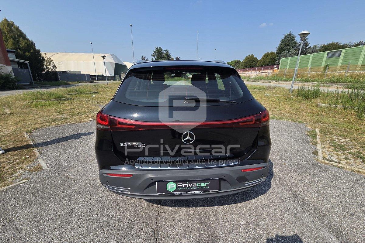 MERCEDES EQA 250 Sport