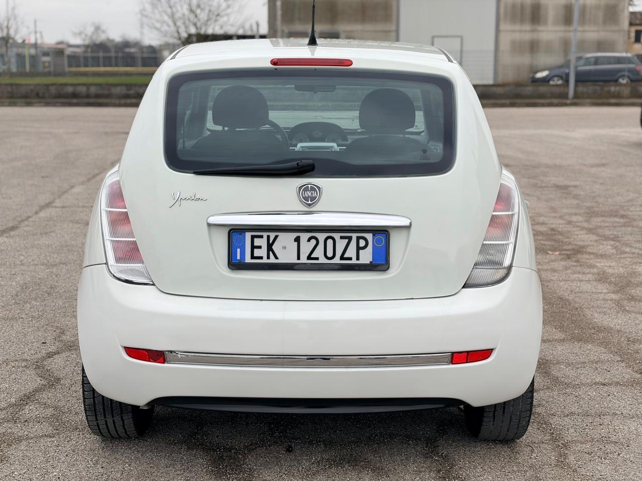 Lancia Ypsilon 1.2 benzina 2011 Platinum