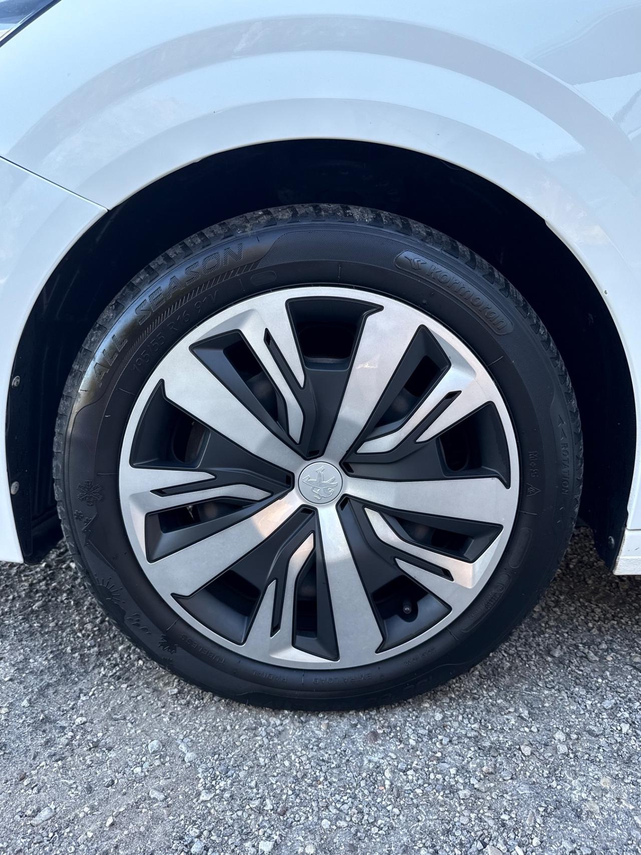 Peugeot 208 BlueHDI 100cv 5 porte S&S