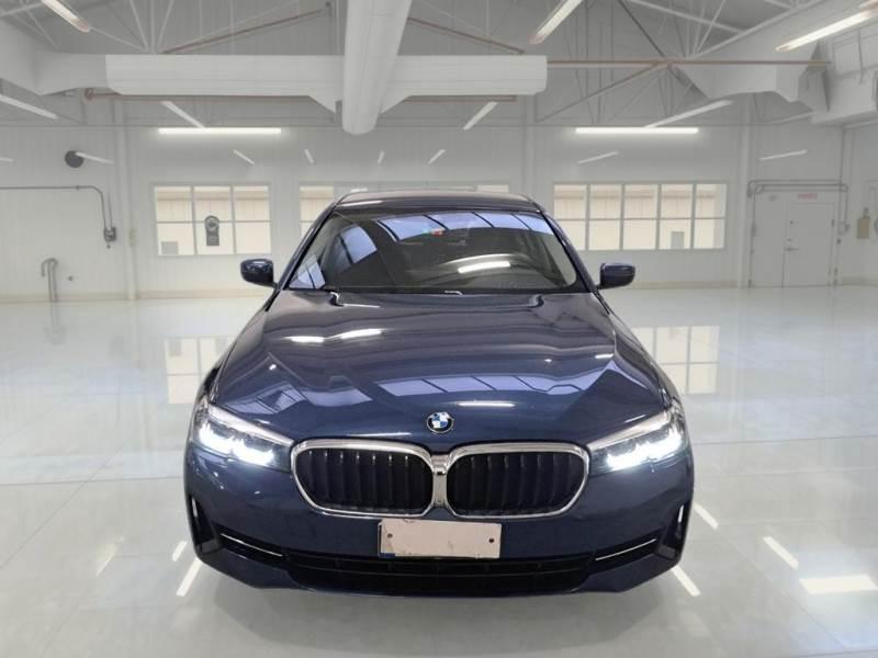 BMW Serie 5 Berlina 518 d Mild Hybrid 48V Business Steptronic