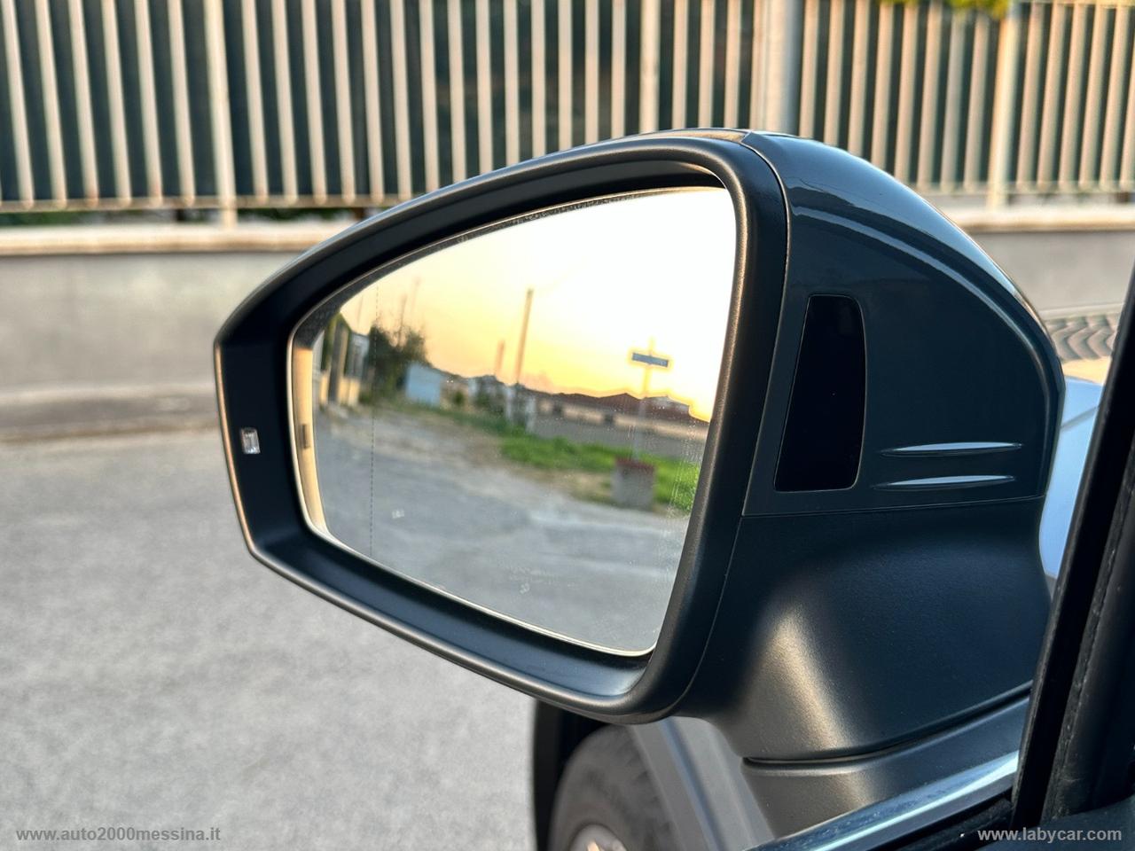 VOLKSWAGEN Tiguan 2.0 TDI 150CV SCR DSG R-Line