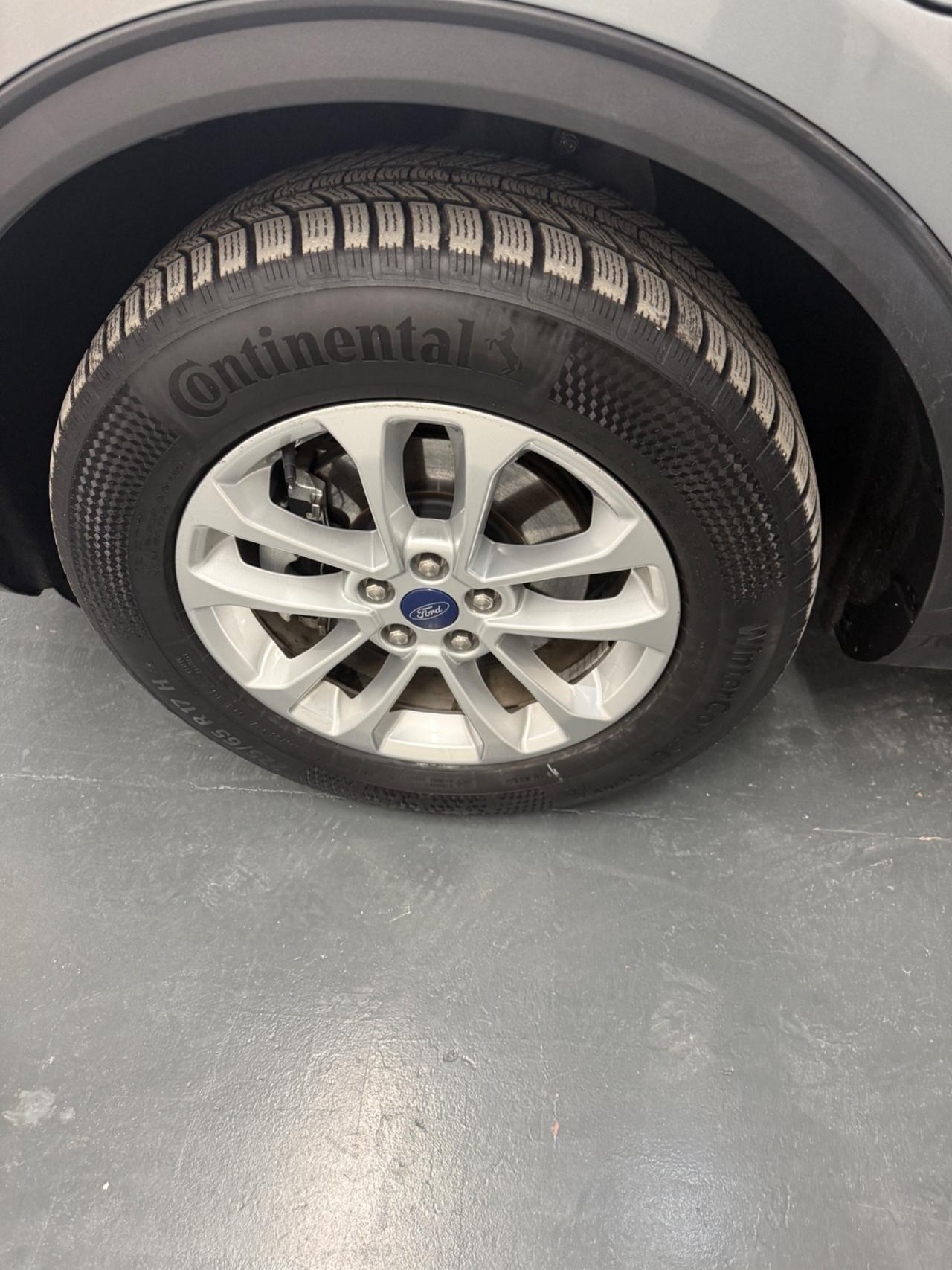 Ford Kuga 2.5 Full Hybrid 190 CV CVT 2WD Titanium Business