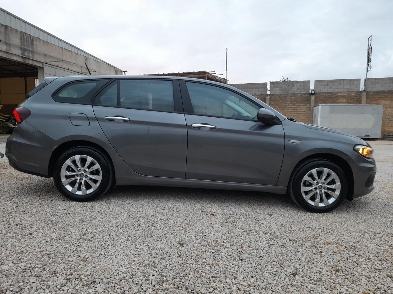 Fiat Tipo 1.6 Mjt S&S SW Easy ANNO 2019 NAVI