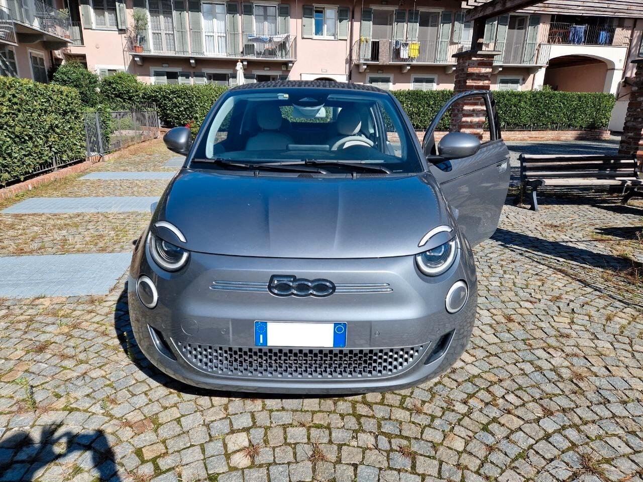 Fiat 500 La Prima Cabrio 42 kWh