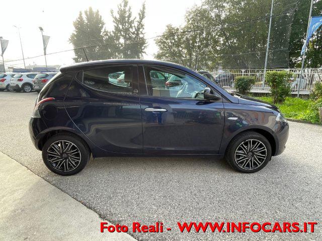 LANCIA Ypsilon 1.0 FireFly 5 porte S&S Hybrid Ecochic Gold