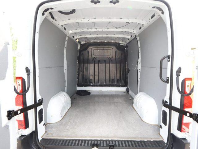 RENAULT Master Master T28 2.3 dCi 135 PC-TN Furgone Ice