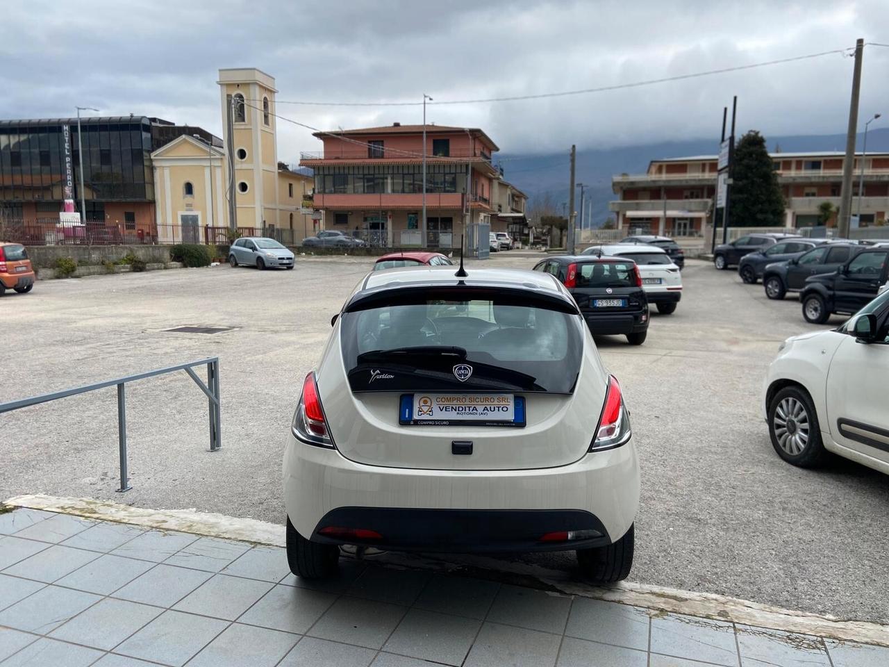 Lancia Ypsilon 1.2 MOTORE FIRE GPL KM50.000