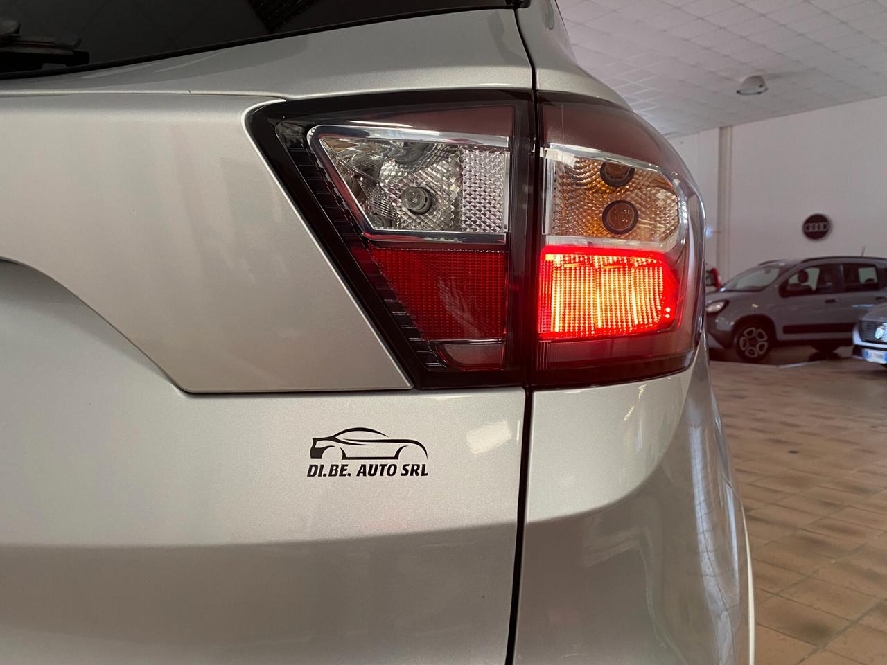 Ford Kuga 1.5 TDCI 120 CV 2WD ST-Line