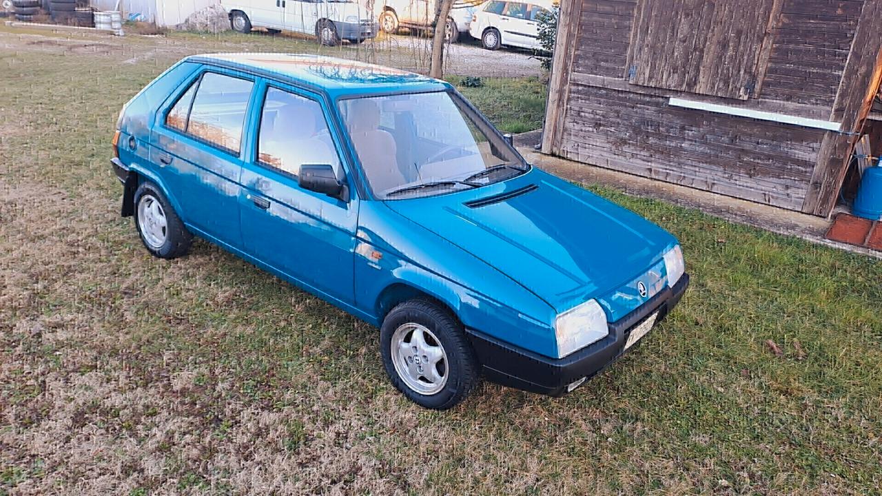 Skoda Favorit 136 LS SOLD NEW IN ITALY ! ONLY 1 OWNER