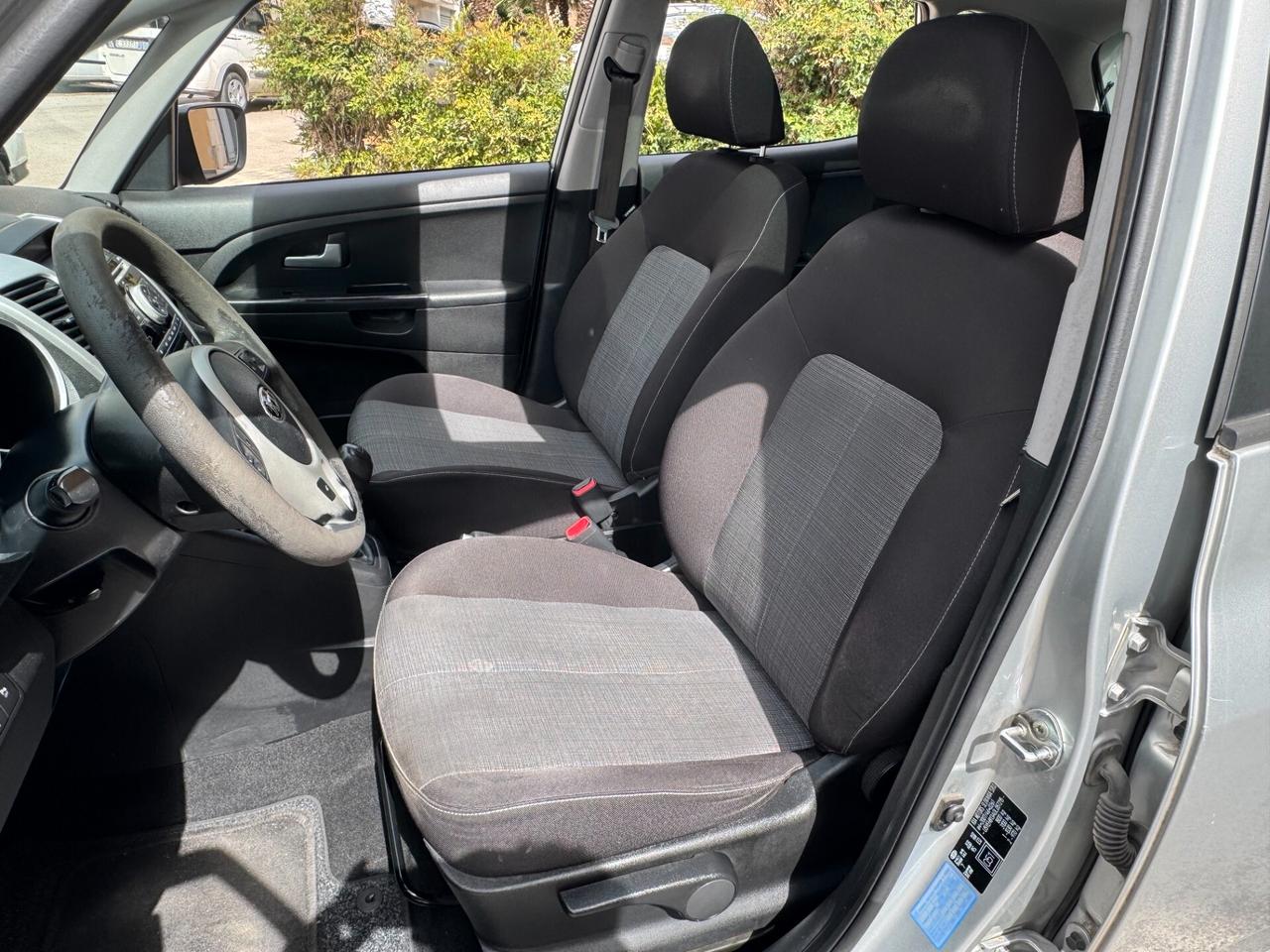 KIA VENGA 1.4 CRDI 90 CV. 6M. TETTO APRIBILE +SENSORI