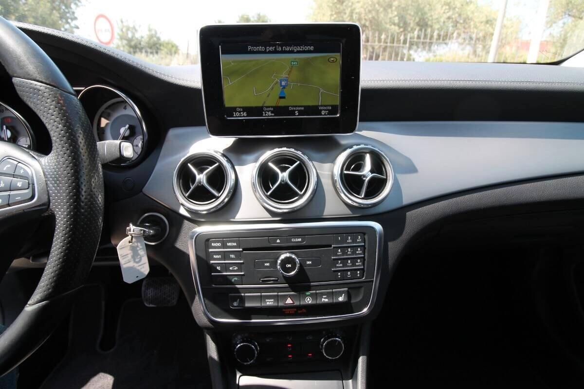 Mercedes GLA 200 d Automatic Sport | 2015