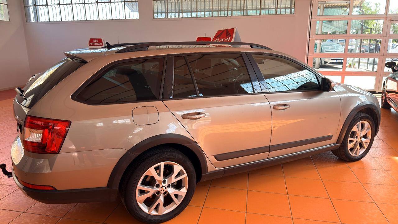 Skoda Octavia 2.0 TDI CR 150 CV 4x4 Wagon Scout