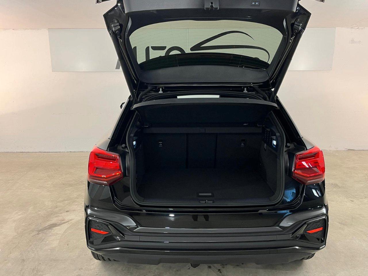 Audi Q2 40 2.0 tfsi Identity Black quattro s-tronic COMPETITION