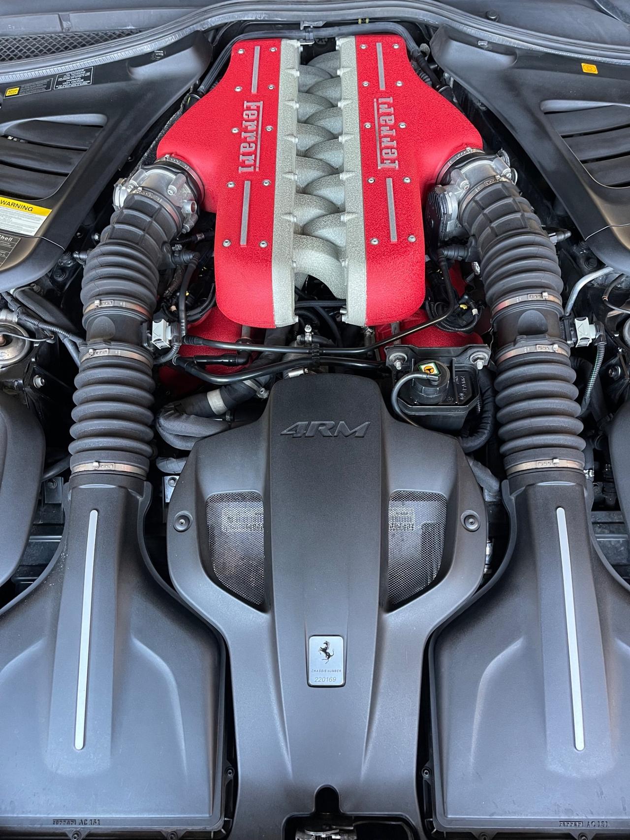 Ferrari GTC4 Lusso V12 Approved Tetto Panoramico PERMUTE RATE