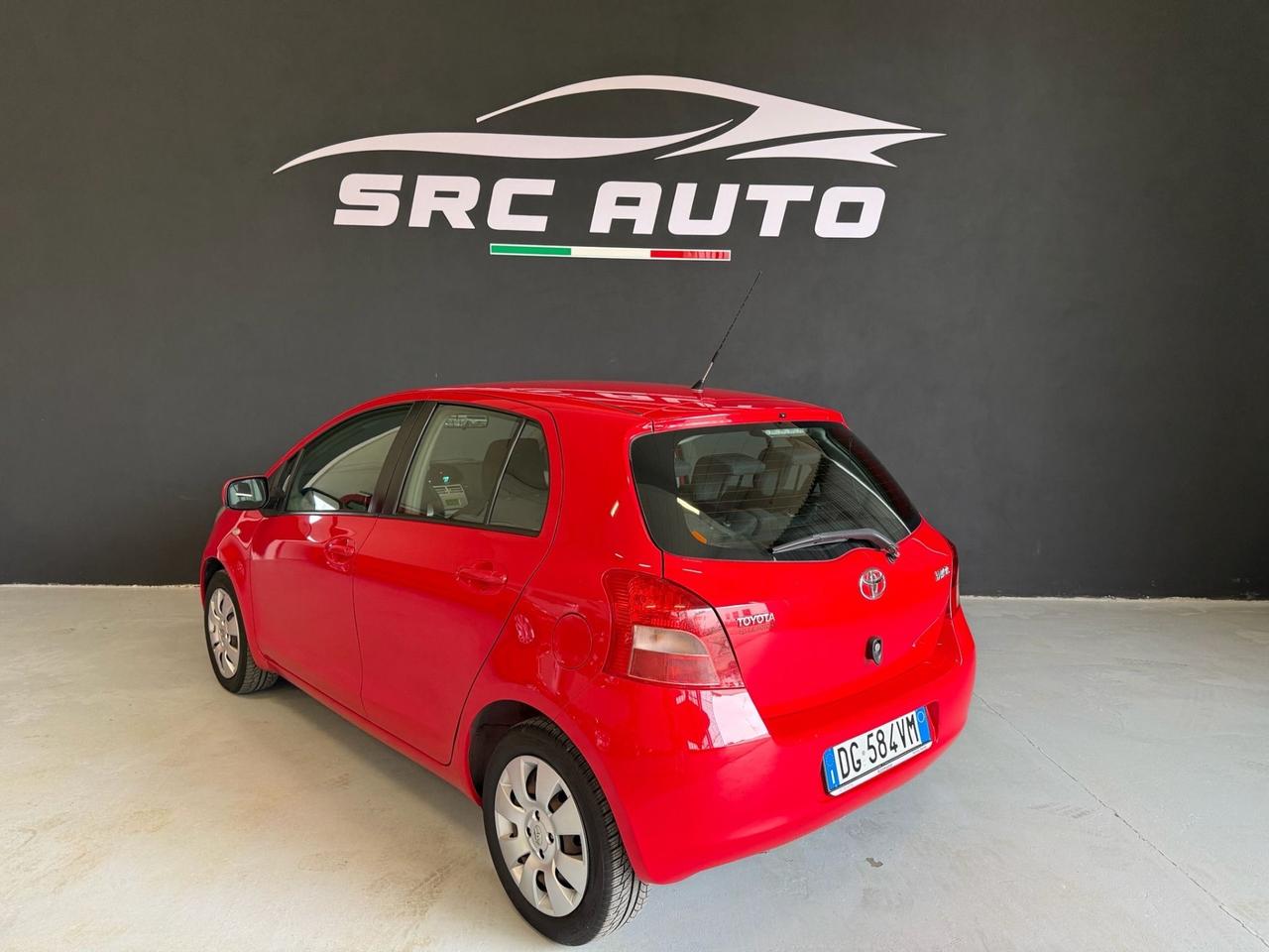 Toyota Yaris 1.0 5 porte Sol