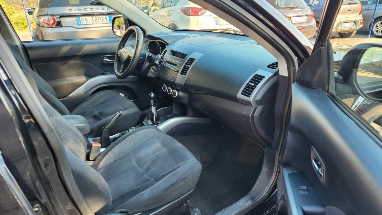 Mitsubishi Outlander 2.0 DI-D Intense DPF