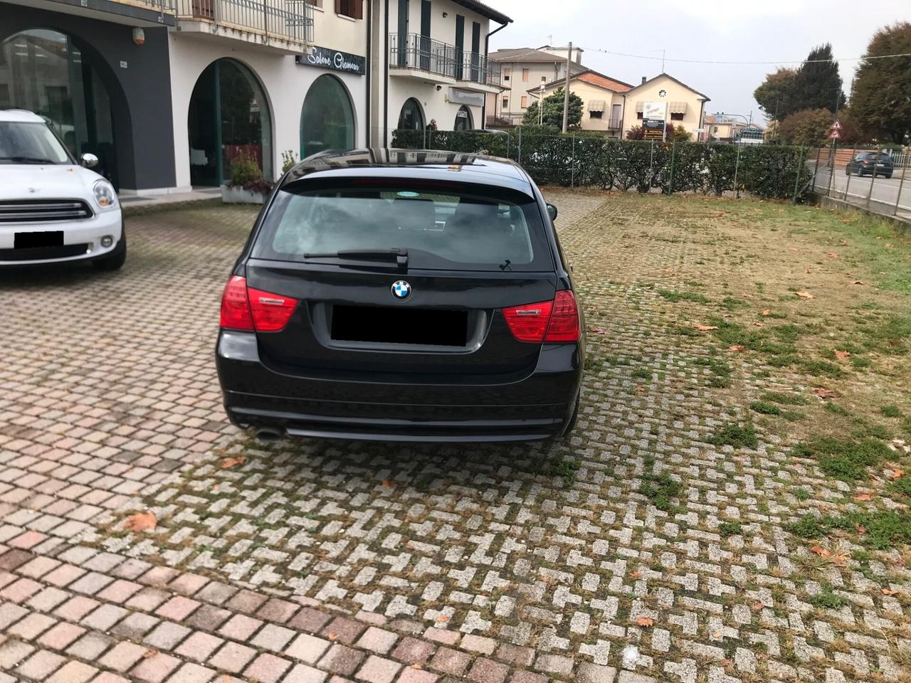 BMW 318d Touring 2.0 Eletta Automatica Neopatentati