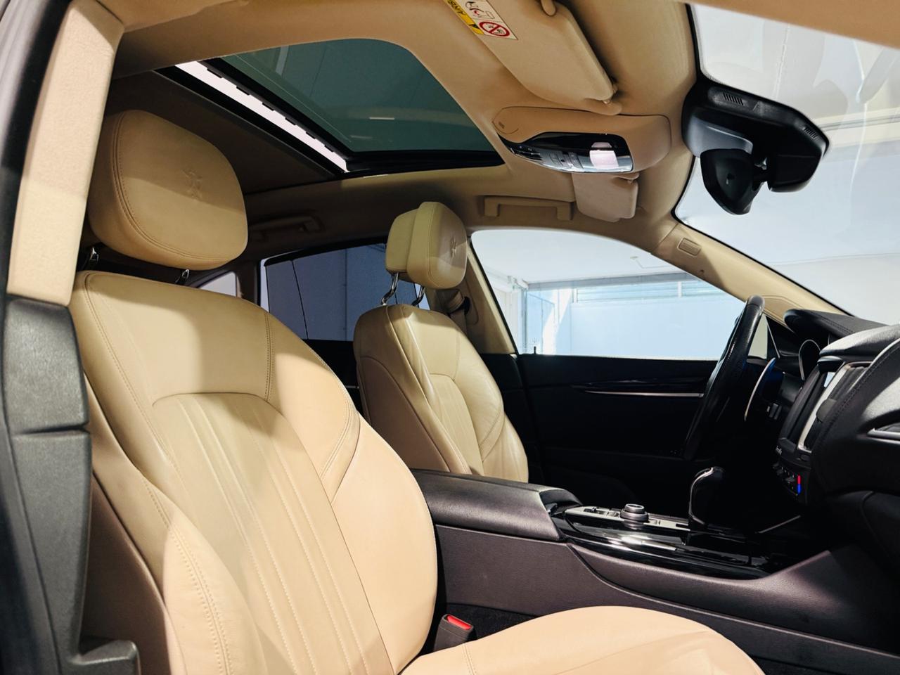 MASERATI LEVANTE*Q4*SERIE LIMITATA*TETTO*430 CV*